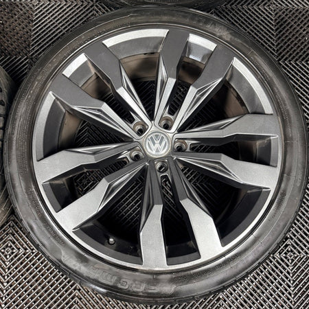 20'' VW Tiguan R Line Suzuka Grey Alloy Wheels Tyre Alloys 5NA601025G Genuine