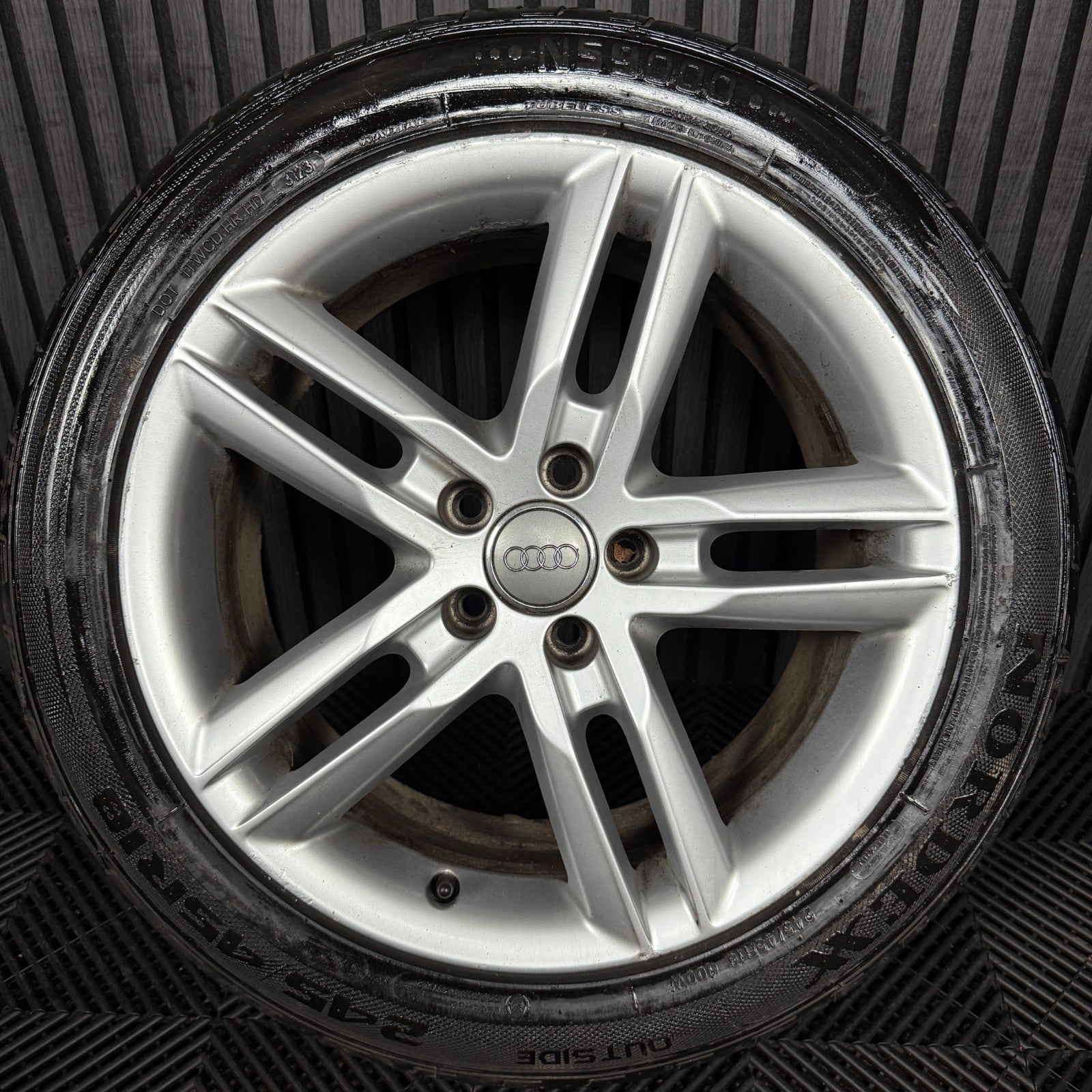 1X 18'' GENUINE AUDI A6 C7 S LINE SILVER ALLOYS WHEELS TYRES 4G0601025BL