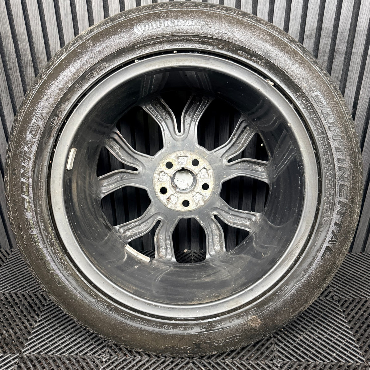 1X 19'' Land Rover Discovery Sport Evoque Grey Alloy Wheel Tyre Genuine