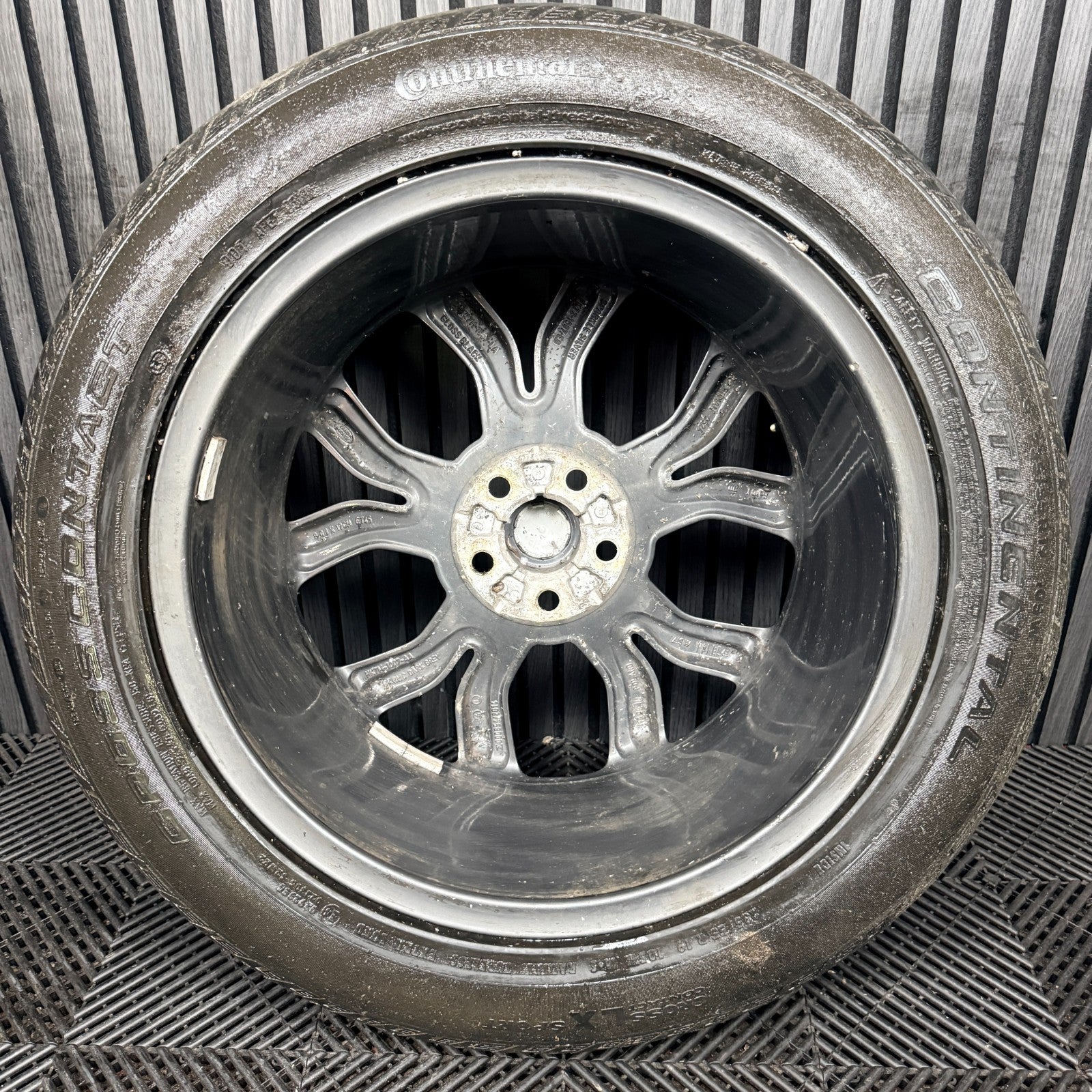 1X 19'' Land Rover Discovery Sport Evoque Grey Alloy Wheel Tyre Genuine
