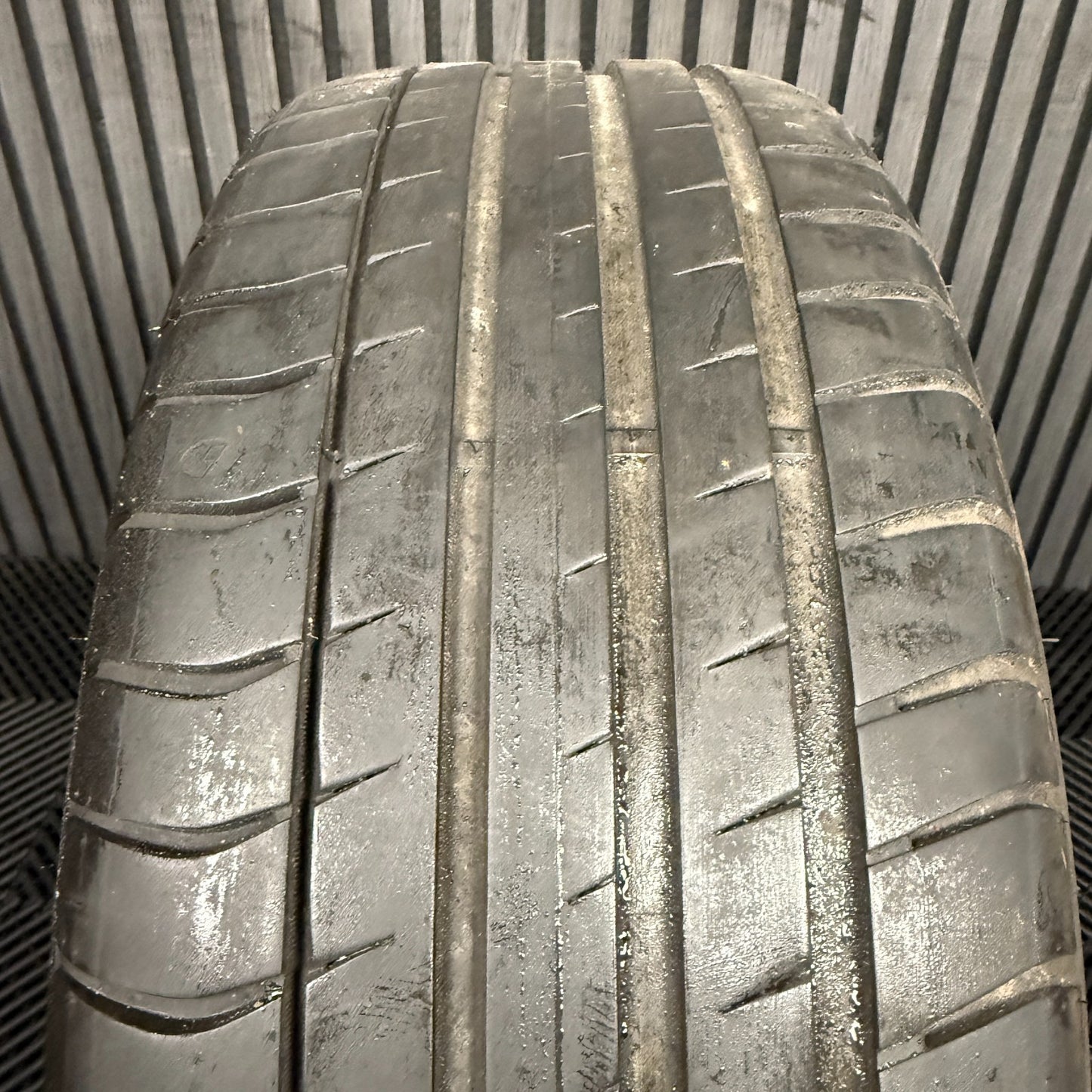 1X 19" GENUINE MERCEDES A CLASS CLA A35 BLACK ALLOY WHEEL TYRE W176 A1764010502