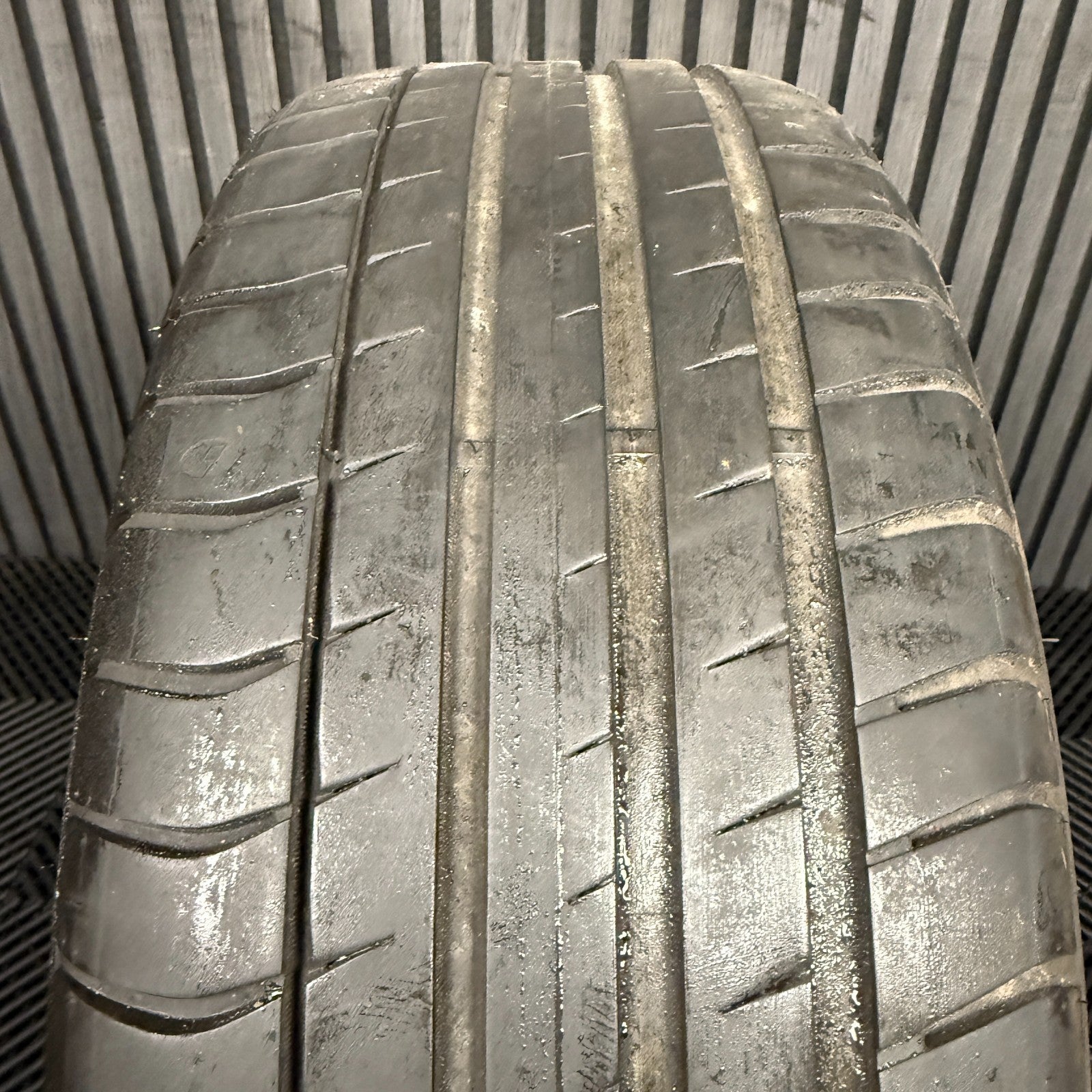 1X 19" GENUINE MERCEDES A CLASS CLA A35 BLACK ALLOY WHEEL TYRE W176 A1764010502