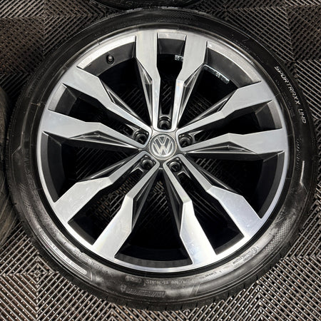 20'' VW Tiguan R Line Suzuka Grey Dc Alloy Wheels Tyre Alloys 5NA601025G Genuine