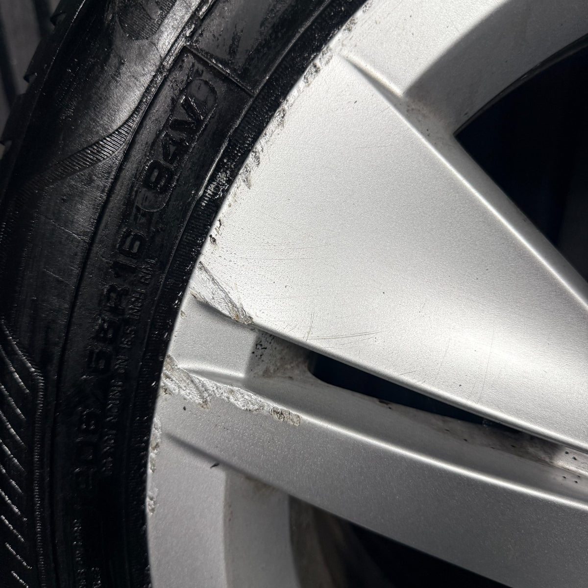 1X 16'' VW Golf MK8 Norfolk Alloy Wheel Tyre GT Single 5H0601025 Genuine