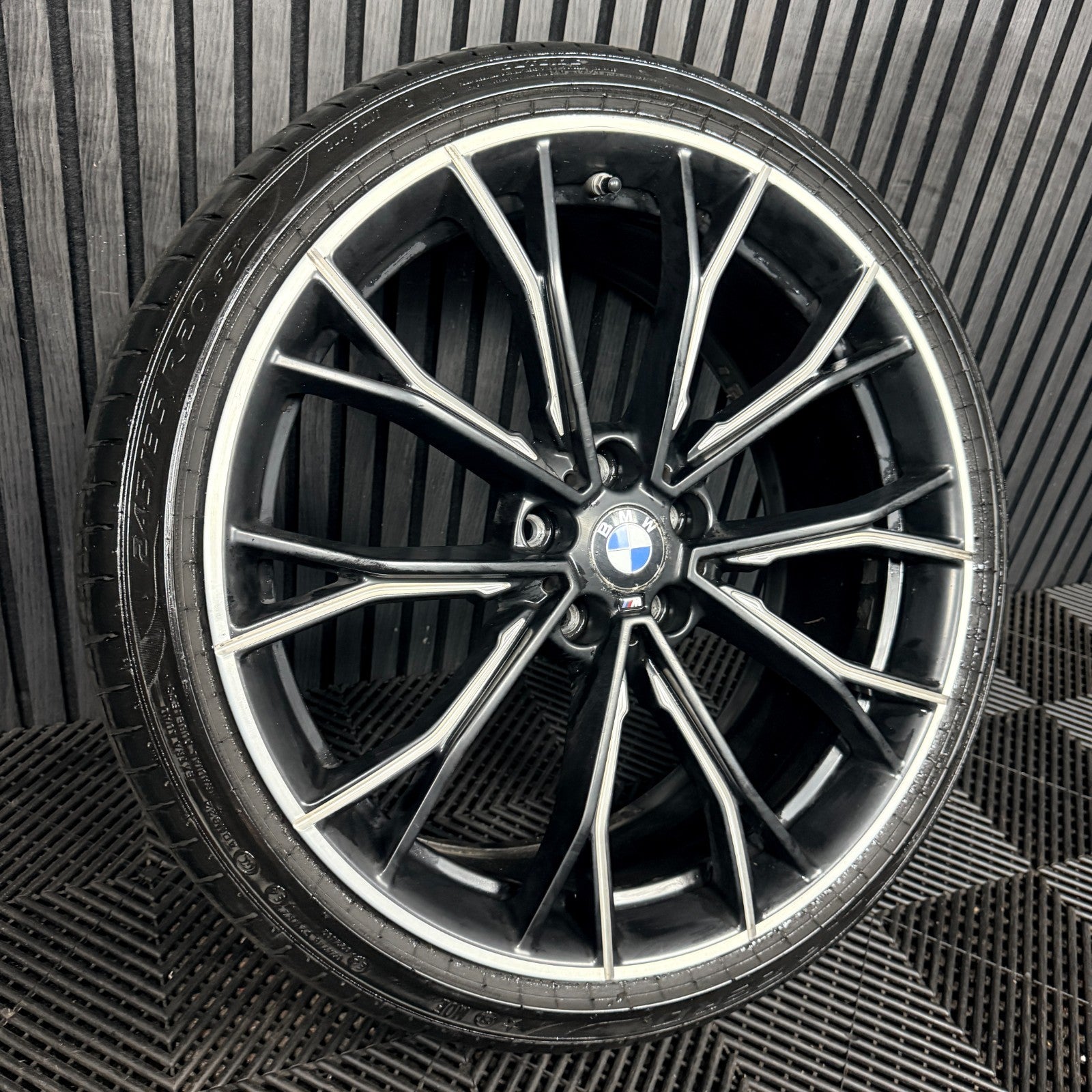 1X 20'' BMW 5 Series 669 M G30 G31 Sport Alloy Wheel Front 6873943 Genuine
