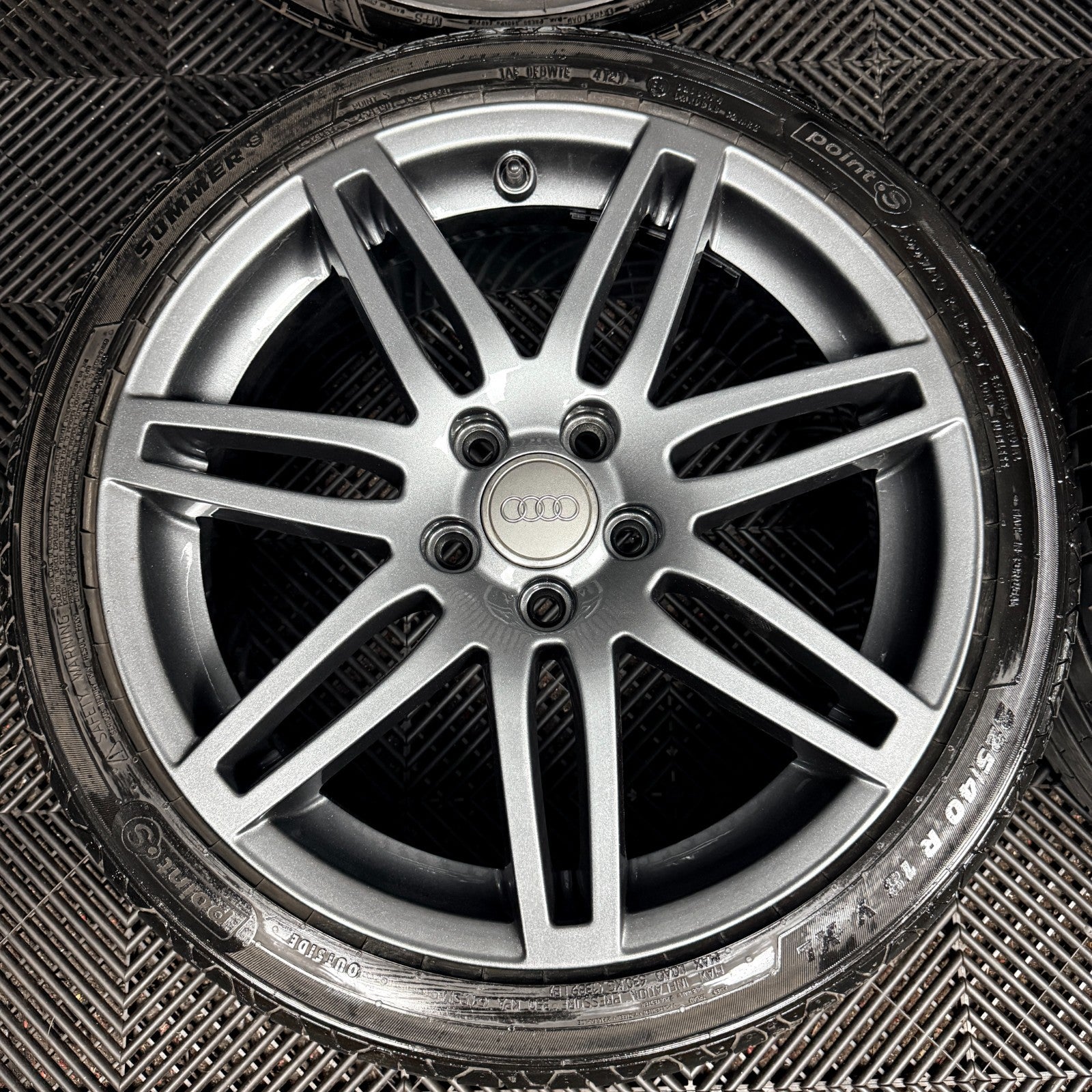 18'' Audi A3 S Line Grey Black Edition Wheels Alloys Tyres 8P0601025BA Genuine