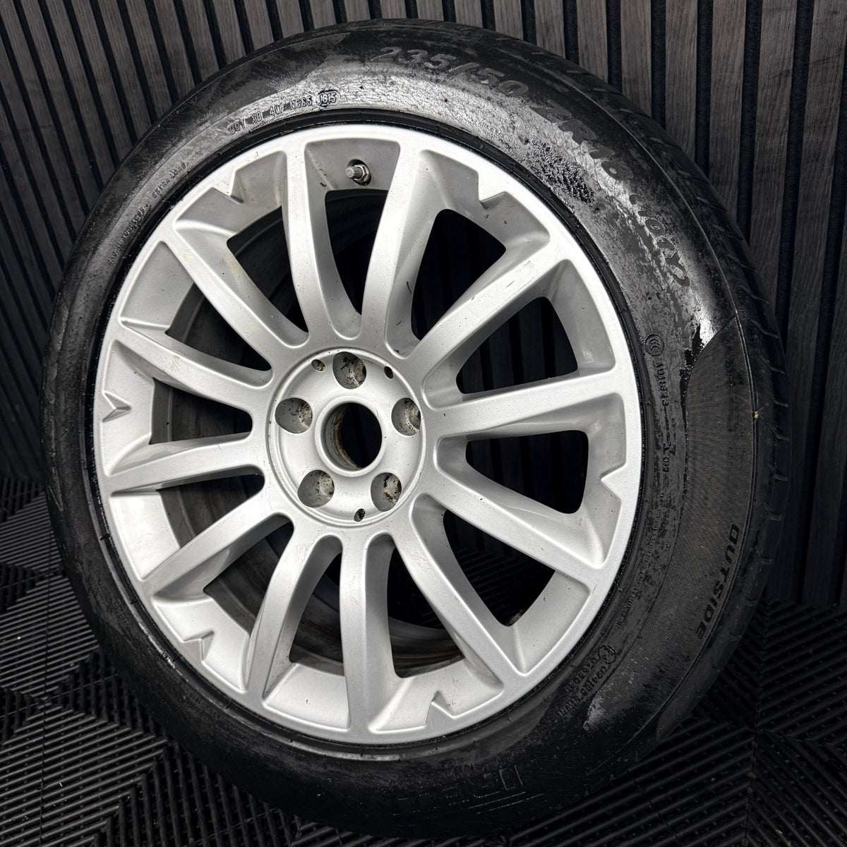 1X 18'' Maserati Ghibli Levante 670019917 Alloy Wheel Single Rear Genuine