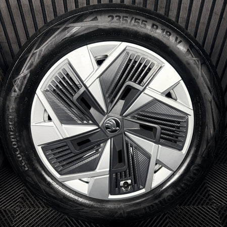 18'' Skoda Kodiaq Alloy Wheels Tyres Plastic Inserts MK2 57H601025 Genuine