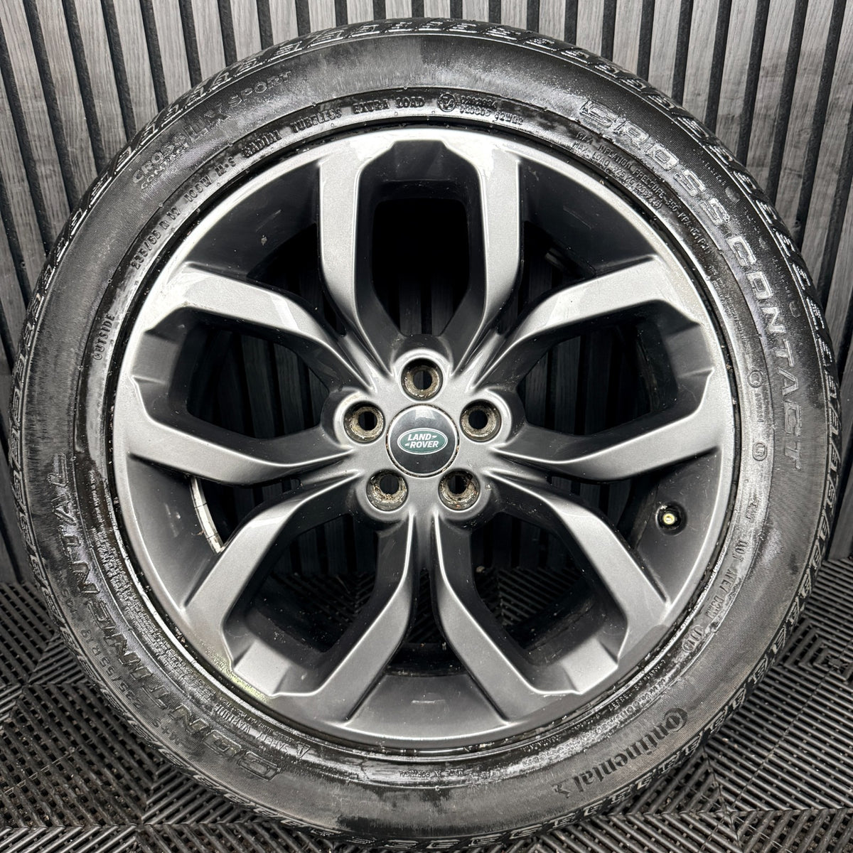 1X 19'' Land Rover Discovery Sport Evoque Grey Alloy Wheel Tyre Genuine
