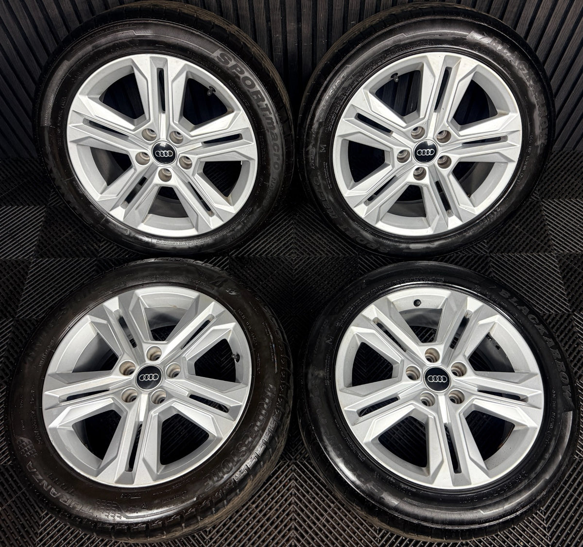 17'' Audi Q2 5 Double Spoke Alloy Wheels Tyres Alloys 81A601025AJ Genuine