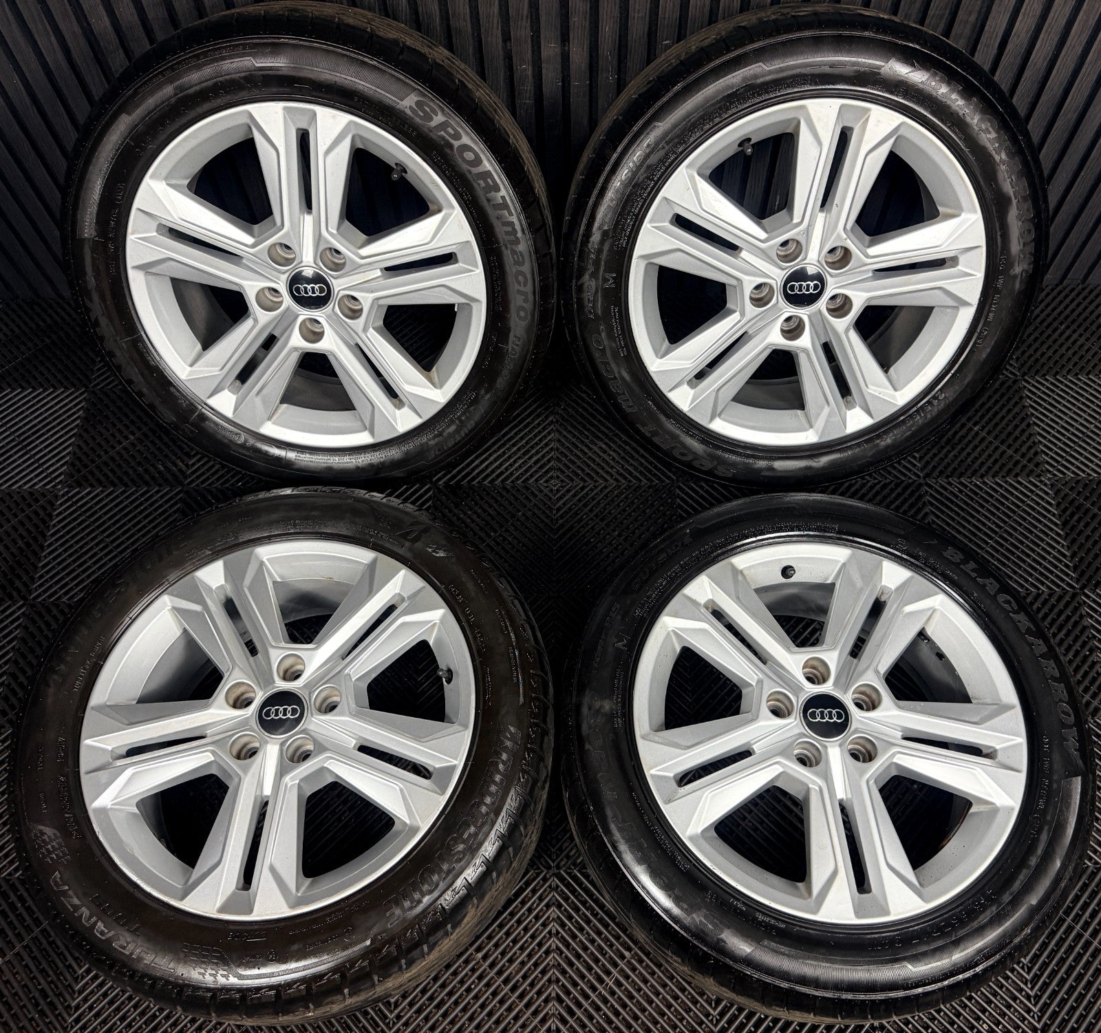 17'' Audi Q2 5 Double Spoke Alloy Wheels Tyres Alloys 81A601025AJ Genuine