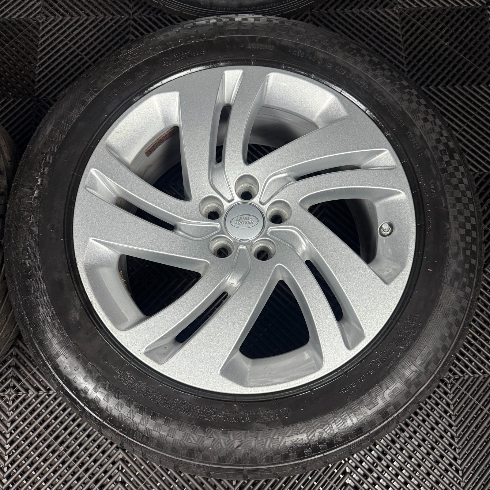18'' GENUINE RANGE ROVER EVOQUE SILVER DISCOVERY SPORT LAND ALLOY WHEELS TYRES