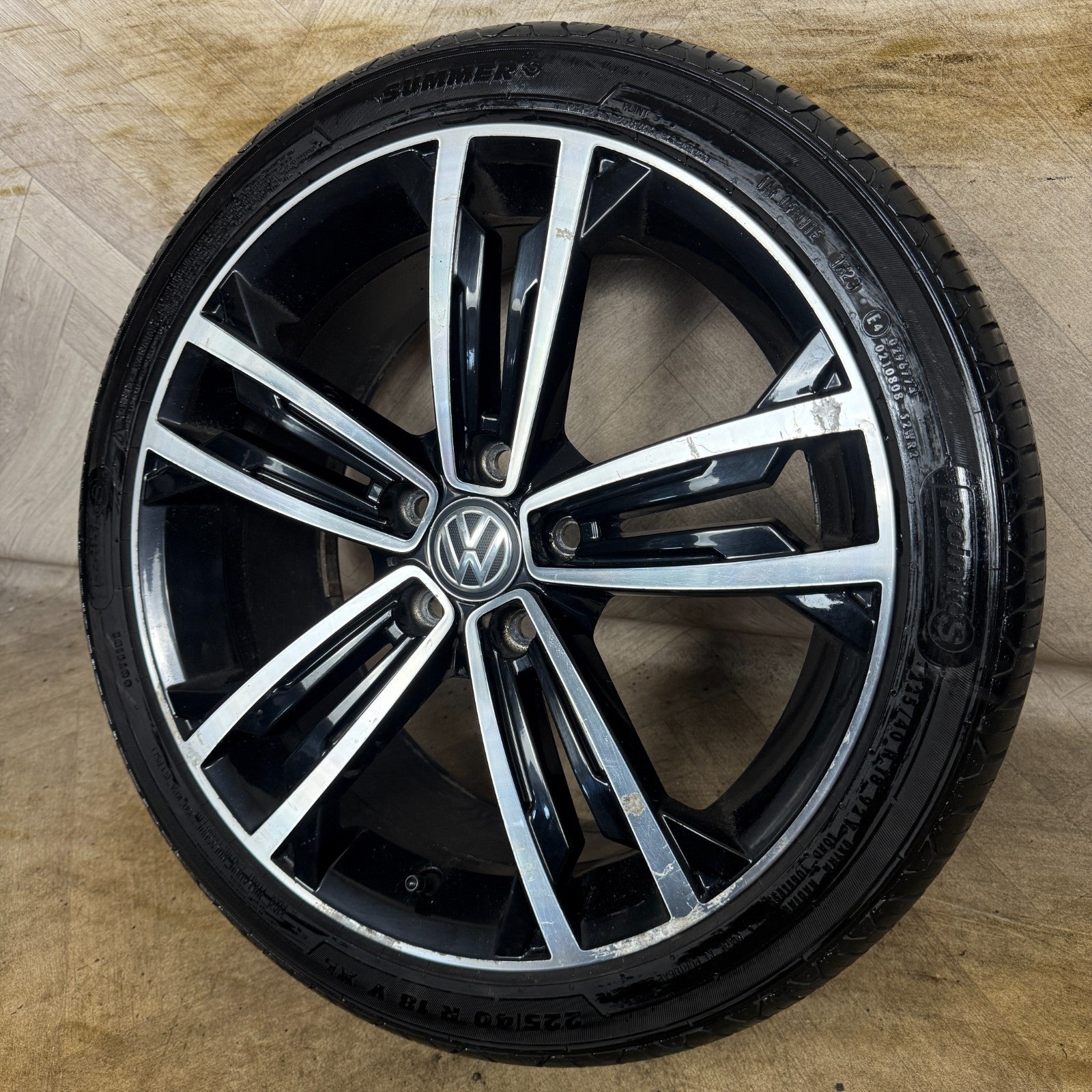 1X 18'' GENUINE VW GOLF GTD SEVILLE GT GTI MK7 ALLOY WHEEL TYRE 5G0601025CM
