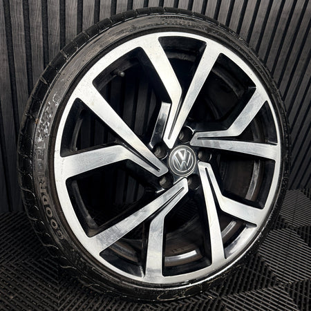 1X 19'' VW Golf Brescia Clubsport GTI MK7 Alloy Wheel Tyre 5G0601025CL Genuine