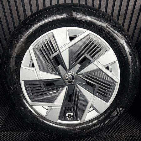 18'' Skoda Kodiaq Alloy Wheels Tyres Plastic Inserts MK2 57H601025 Genuine