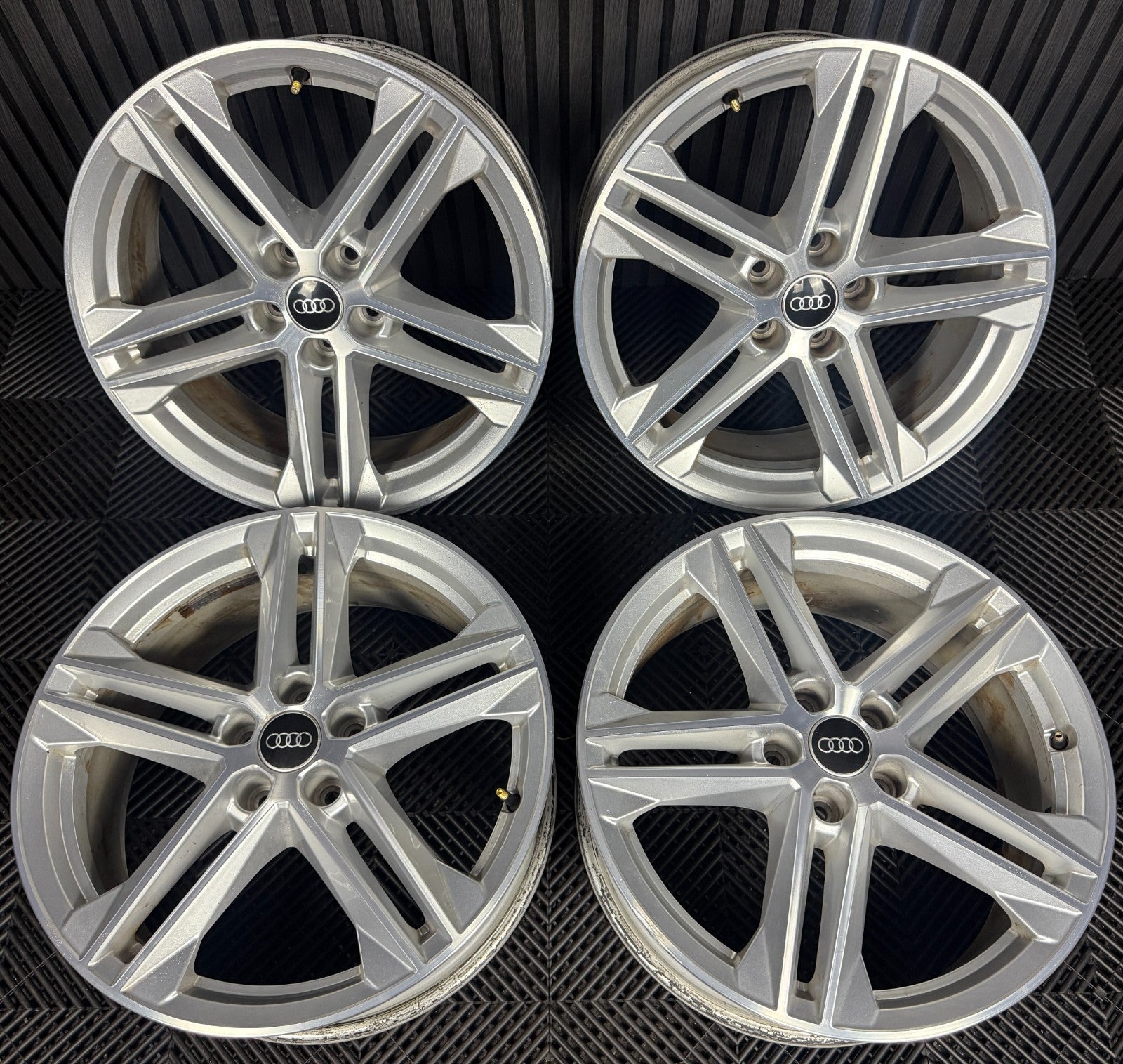19'' GENUINE AUDI Q5 5 DOUBLE SPOKE S LINE ALLOY WHEELS A4 A3 5X112  80A601025G