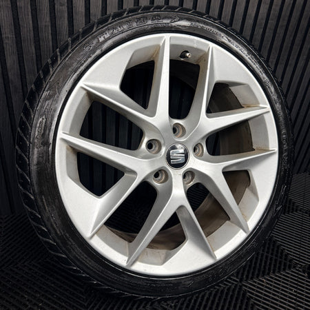 1X 18'' Seat Leon FR Performance MK3 Alloy Wheel Tyre Single Genuine 5F0601025F