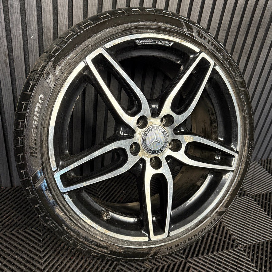 1X 18'' GENUINE AMG MERCEDES A CLASS CLA BLACK W176 ALLOY WHEEL TYRE A1764010700