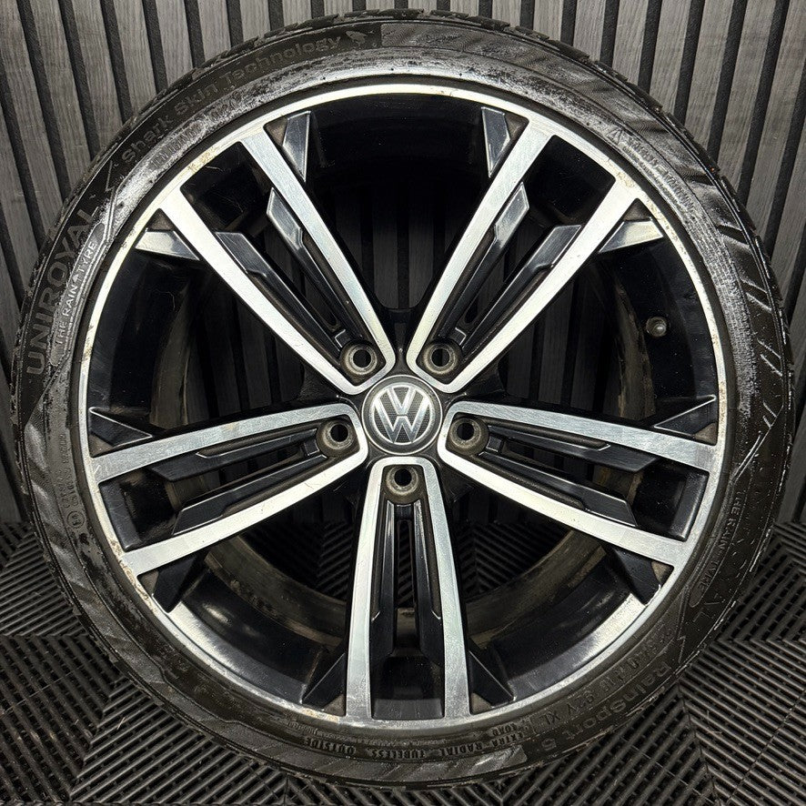 1X 18'' GENUINE VW GOLF GTD SEVILLE GT GTI MK7 ALLOY WHEEL TYRE 5G0601025CM