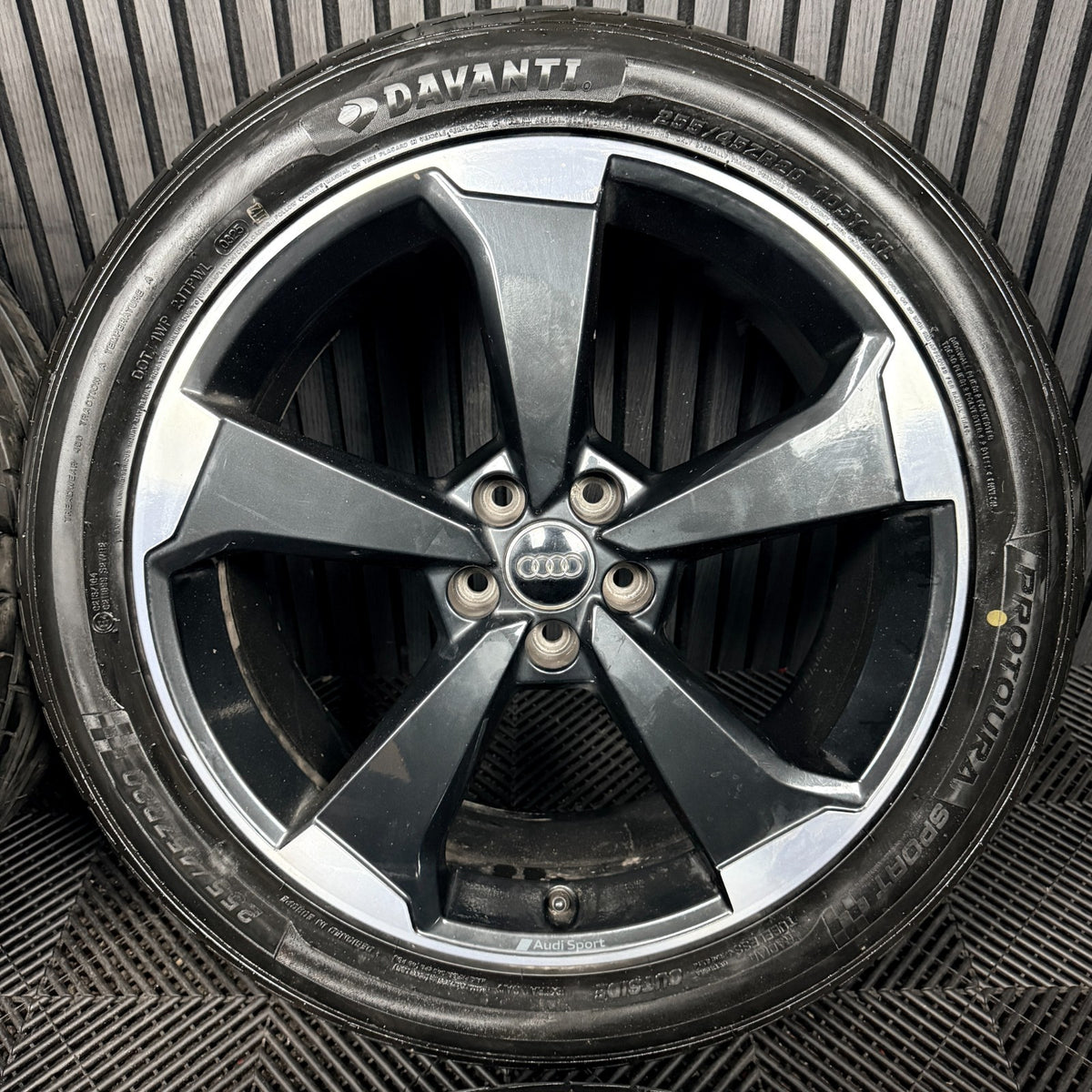 20'' Audi Q5 S Line Rotor Black Edition Alloy Wheels Tyres 80A601025AQ Genuine