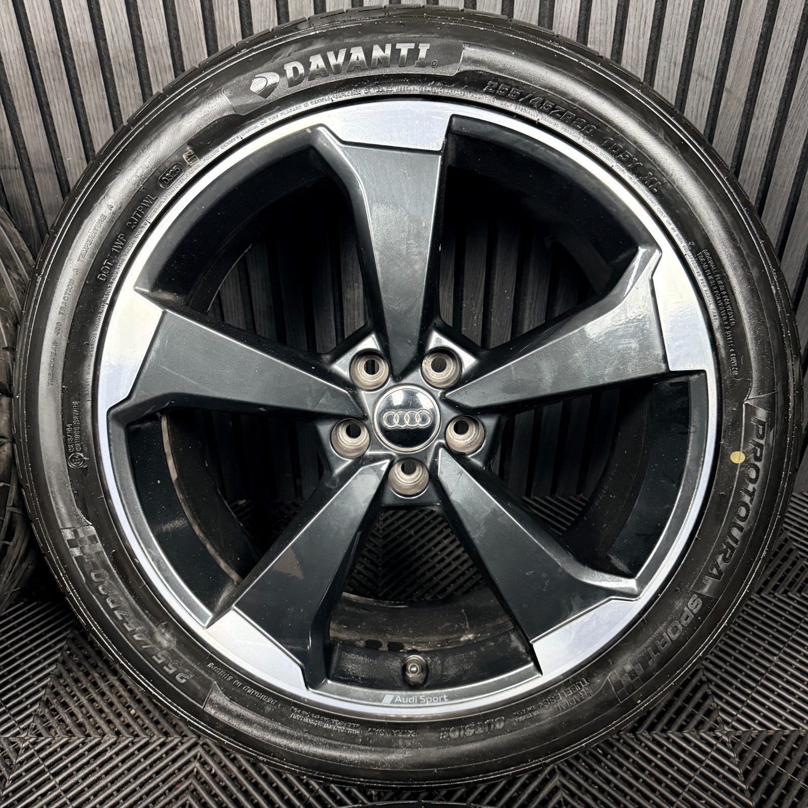 20'' Audi Q5 S Line Rotor Black Edition Alloy Wheels Tyres 80A601025AQ Genuine