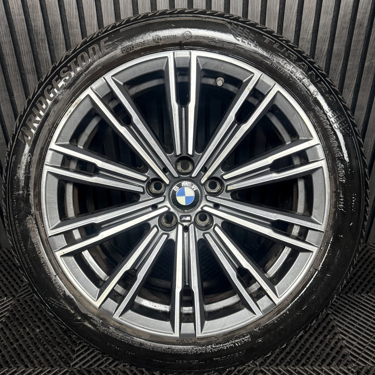 1X 18'' BMW 3 Series 790 M Sport Grey DC 4 G20 8089891 Alloy Wheel Rear Genuine