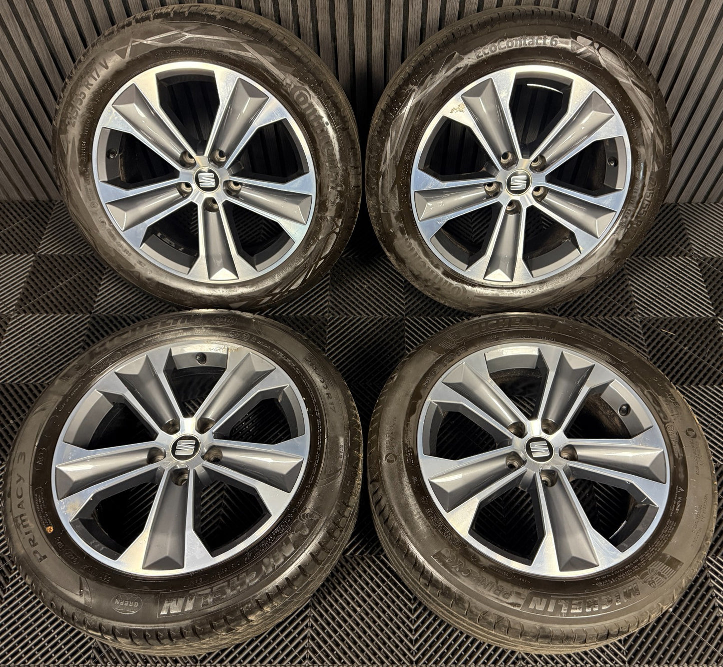 17'' GENUINE SEAT ATECA GREY DC 5 SPOKE ALLOY WHEELS TYRES ALLOYS 575601025K
