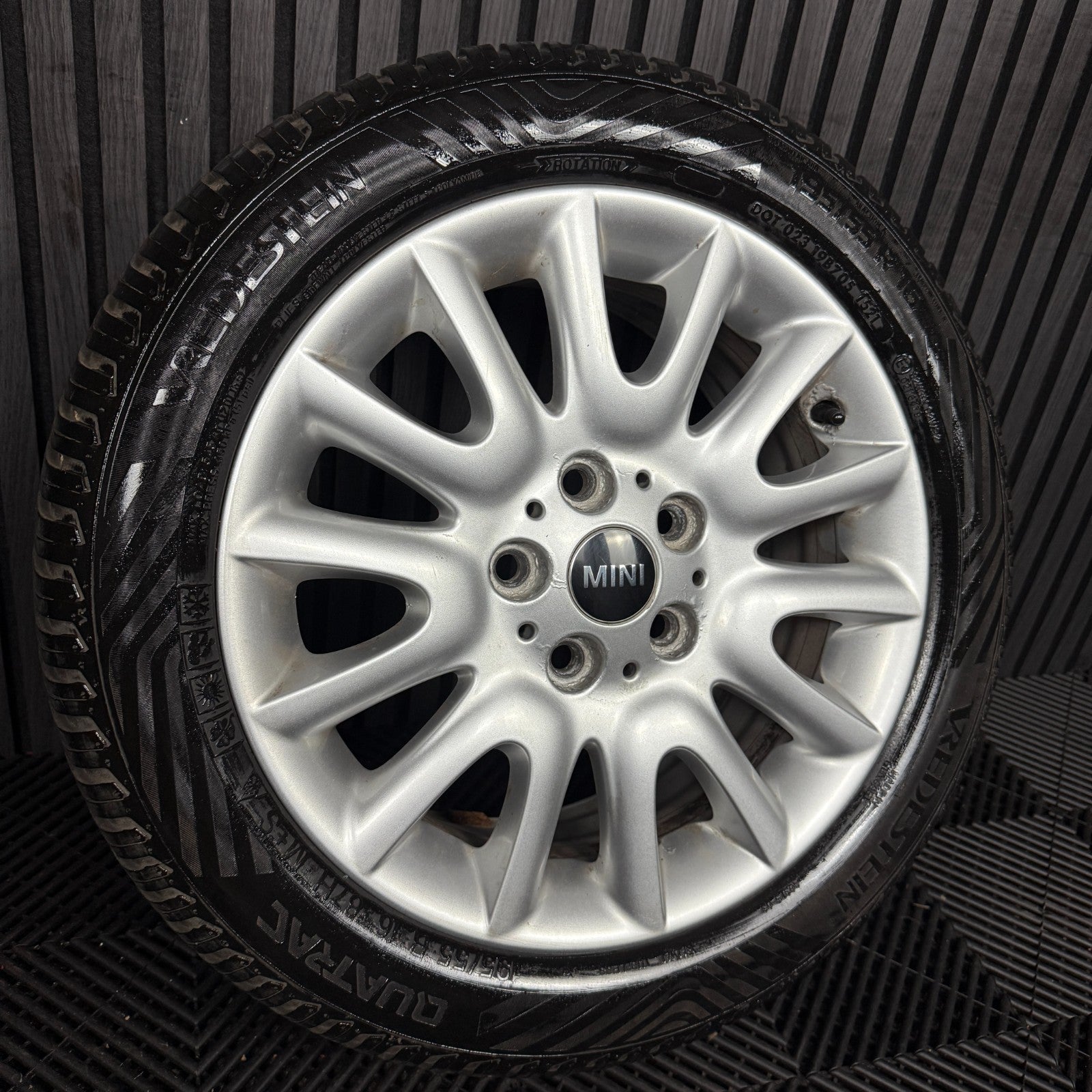1X 16'' GENUINE MINI COOPER ONE D 495 VICTORY F55 F56 ALLOY WHEEL TYRE 6855104