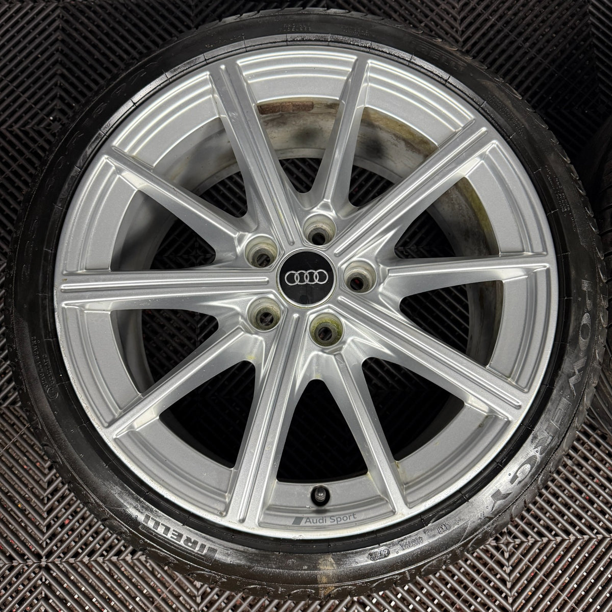 18'' GENUINE AUDI A3 S LINE SILVER S3 ALLOY WHEELS ALLOYS TYRES 8Y0601025M