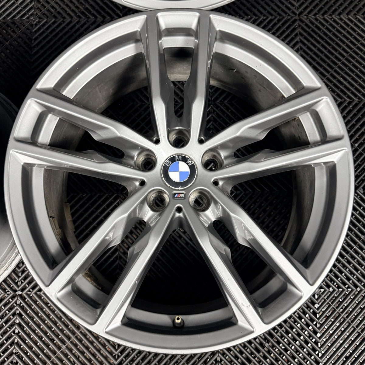19'' BMW X3 X4 G01 G02 698 M Sport Alloy Wheels Alloys 8746987 Genuine