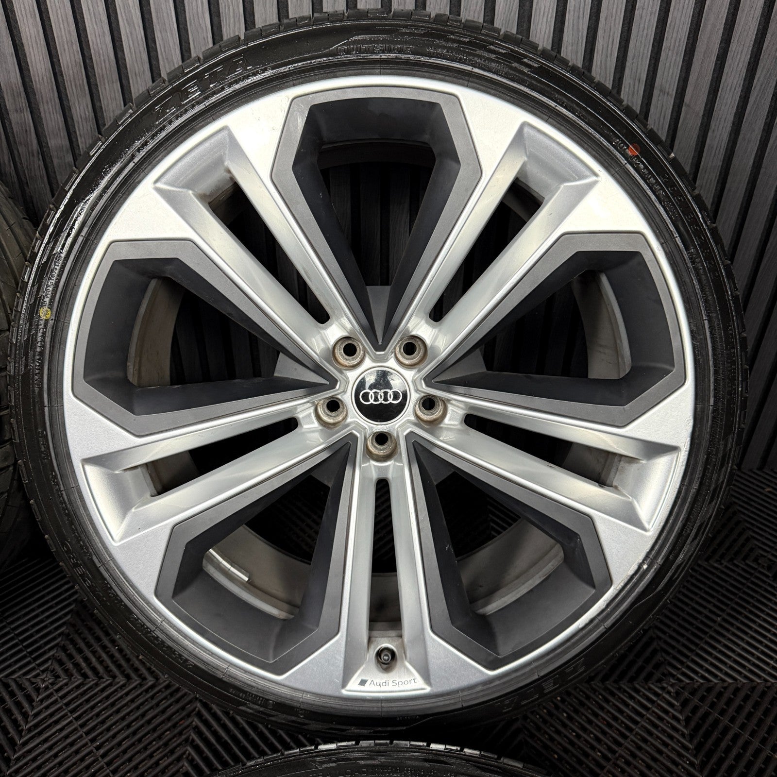 22'' Audi Sq8 Q8 S Line 4M Alloy Wheels Alloys Tyres 4M8601025AN Q5 Genuine