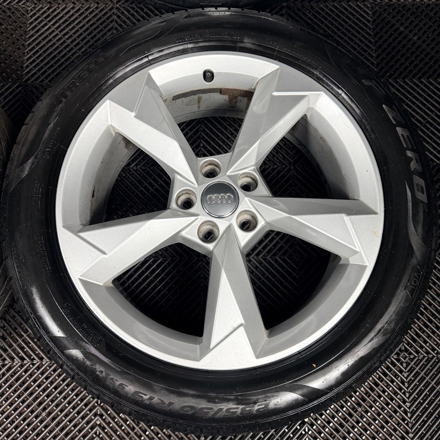 19'' Audi Q3 5 Spoke Alloy Wheels Tyre Alloys 83A601025N Genuine