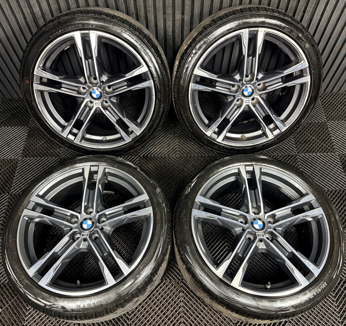 18'' BMW 1 Series 819 Grey M Sport 2 F40 F44 Alloy Wheels Tyres 8092352 Genuine