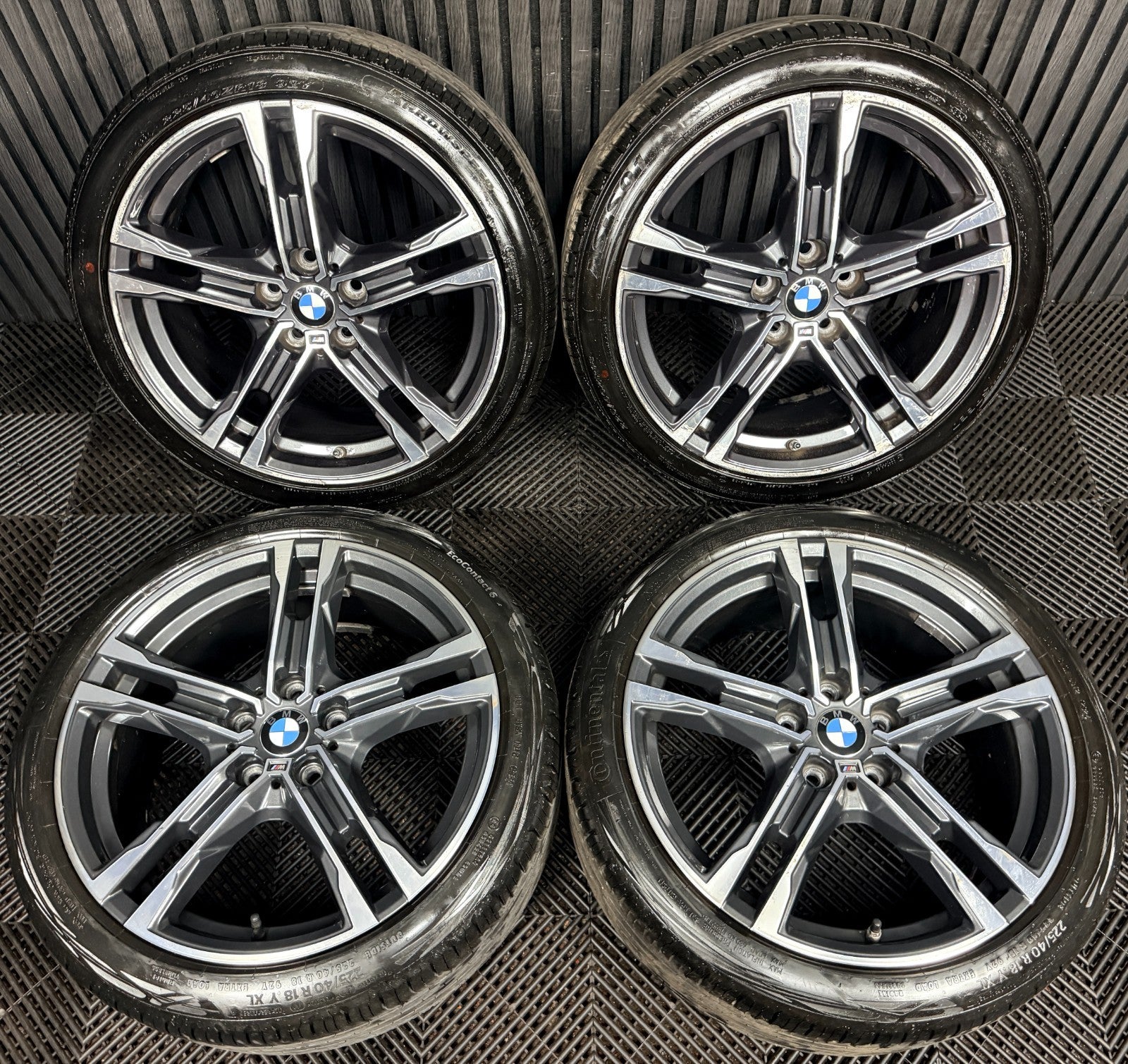 18'' BMW 1 Series 819 Grey M Sport 2 F40 F44 Alloy Wheels Tyres 8092352 Genuine