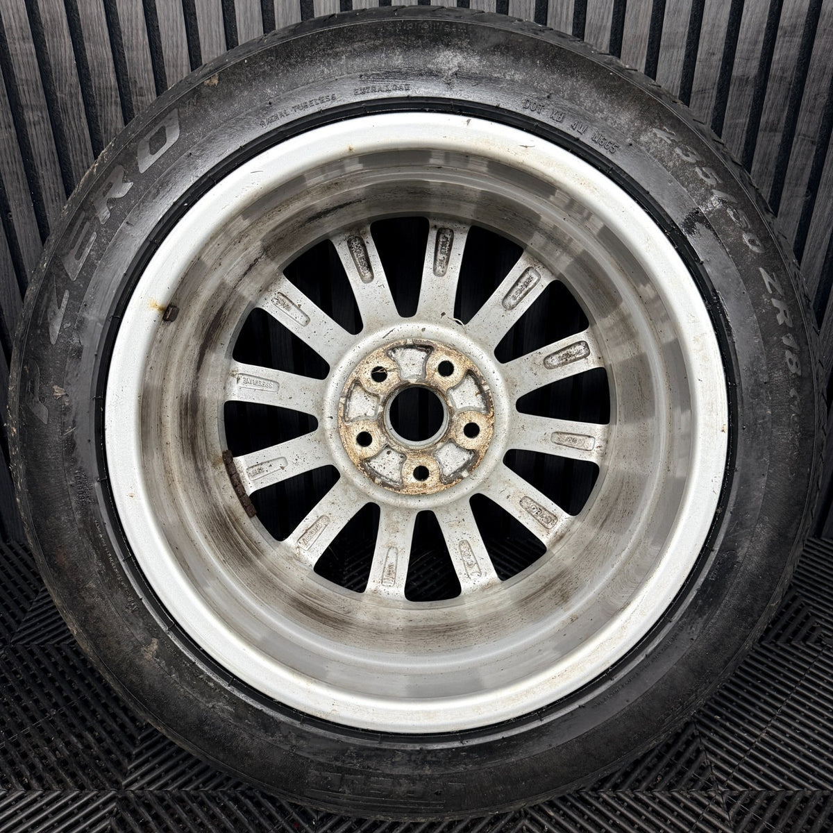 1X 18'' Maserati Ghibli Levante 670019917 Alloy Wheel Single Rear Genuine