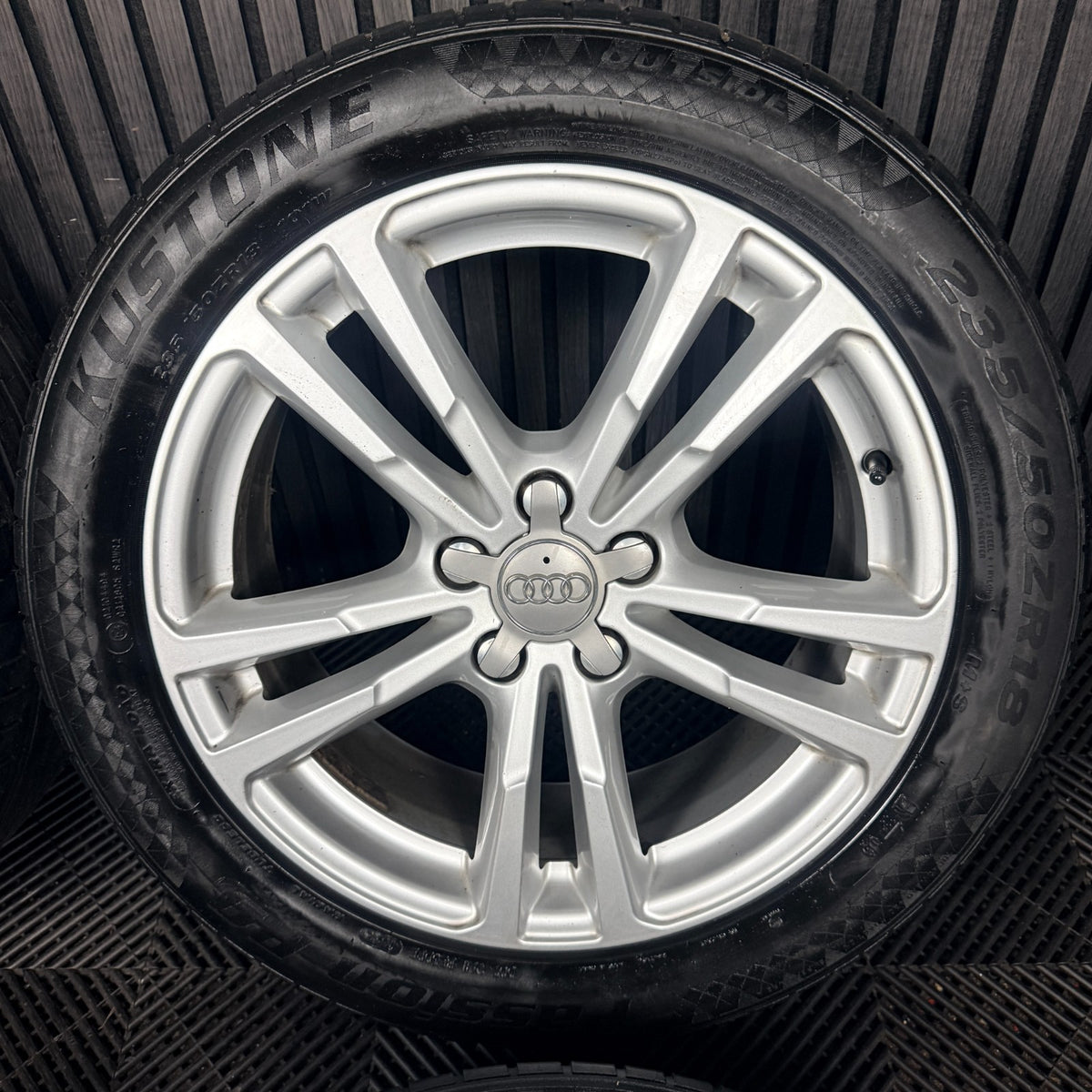 18'' Audi Q3 S Line 5 Double Spoke Facelift Alloy Wheels Tyres Alloys Genuine