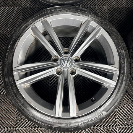 18" VW Golf Sebring GTD GTI GT Mk7 Alloy Wheel Tyres 5G0601025DC Genuine