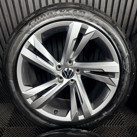 19'' VW Tiguan R Line Valencia Grey Alloy Wheels Tyre Alloys 5NA601025AG Genuine