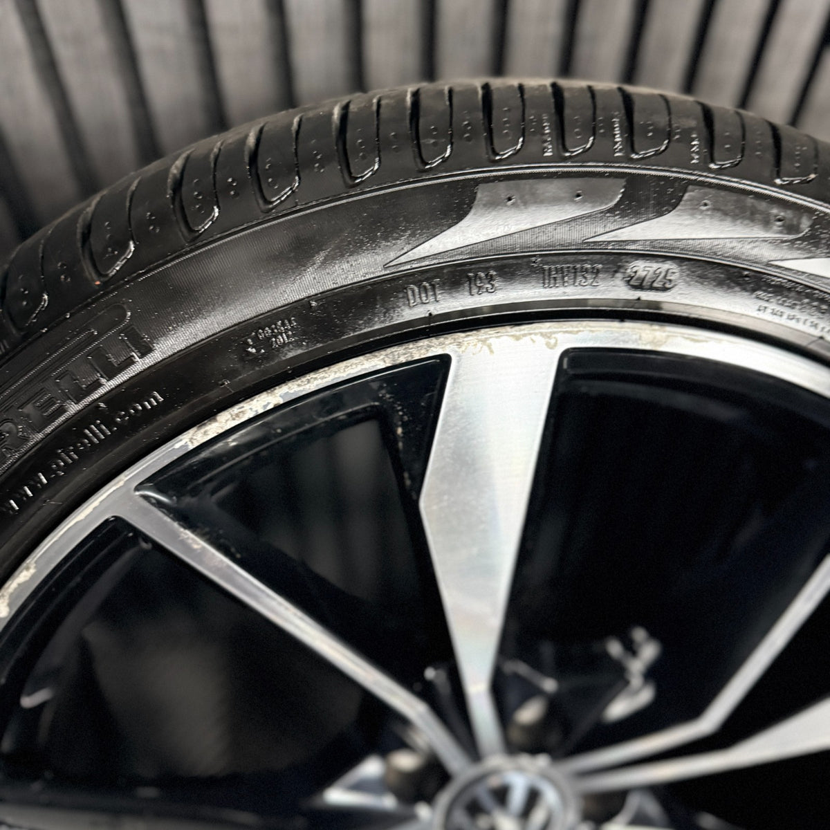 20'' VW Tiguan R Line Misano Alloy Wheels Tyres Alloys 5NA601025AH Genuine