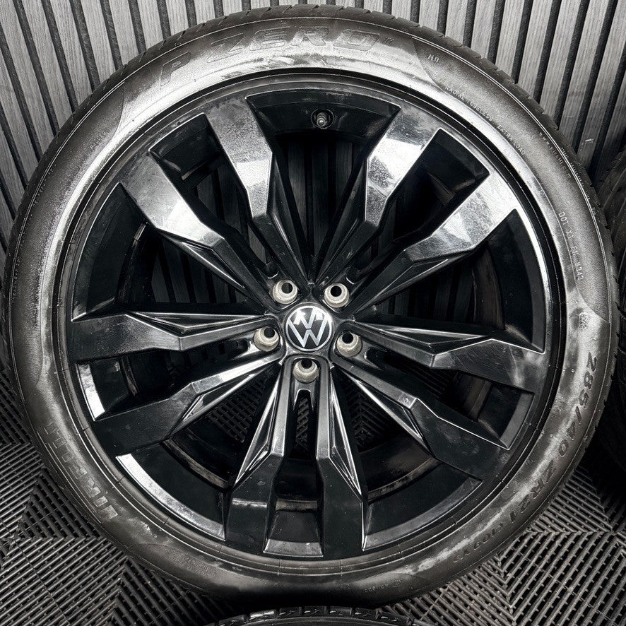 21'' VW Touareg Suzuka Black R Line Alloy Wheels Tyres Q7 760601025D Genuine