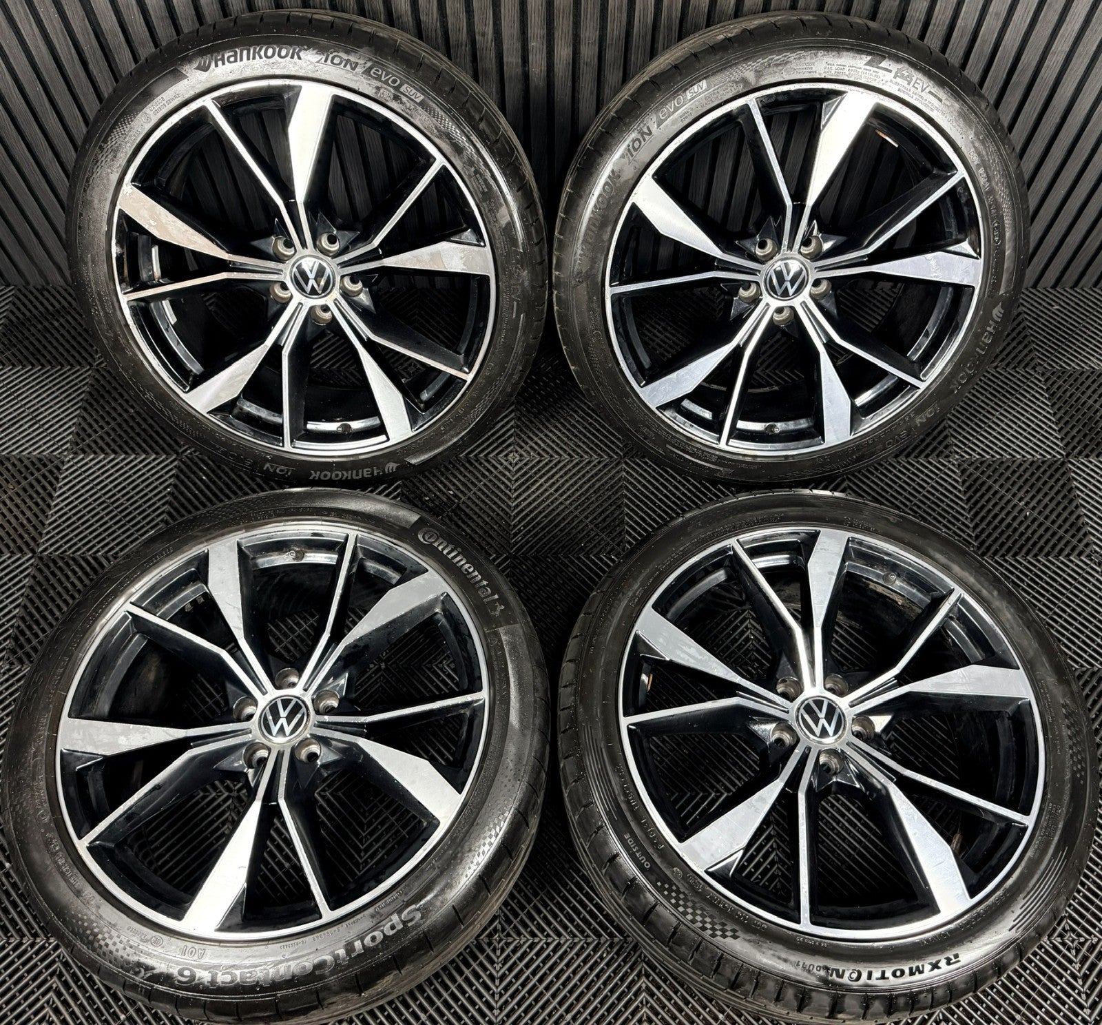 20'' VW Tiguan R Line Misano Alloy Wheels Tyres Alloys 5NA601025AH Genuine