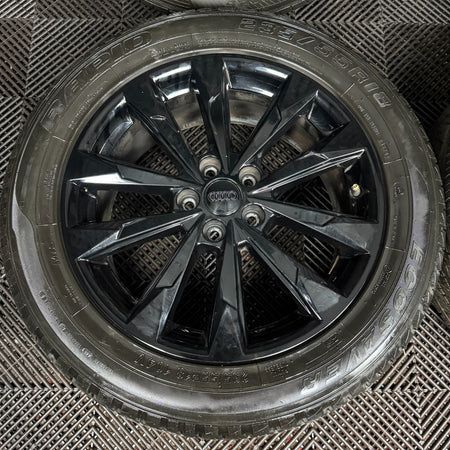 18'' GENUINE AUDI Q3 10 SPOKE ALLOY WHEELS TYRE ALLOYS 83A601025G