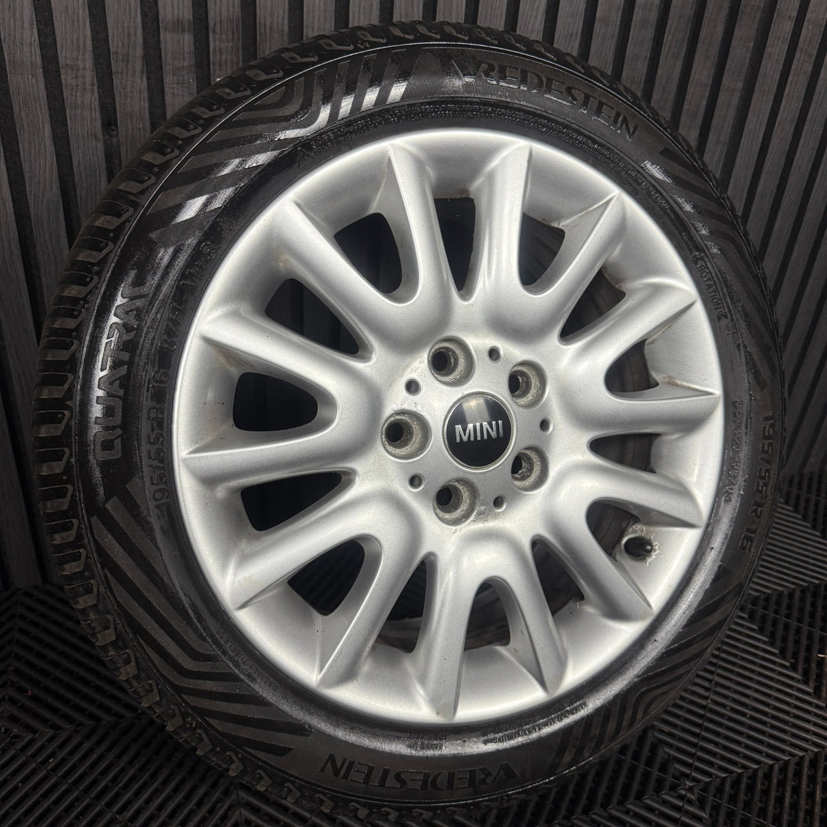 1X 16'' GENUINE MINI COOPER ONE D 495 VICTORY F55 F56 ALLOY WHEEL TYRE 6855104