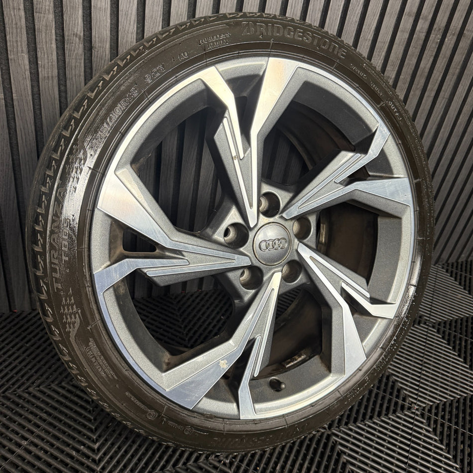 1X 18'' GENUINE AUDI A3 GREY DC ALLOY WHEEL TYRE 8Y0601025H SINGLE SPARE