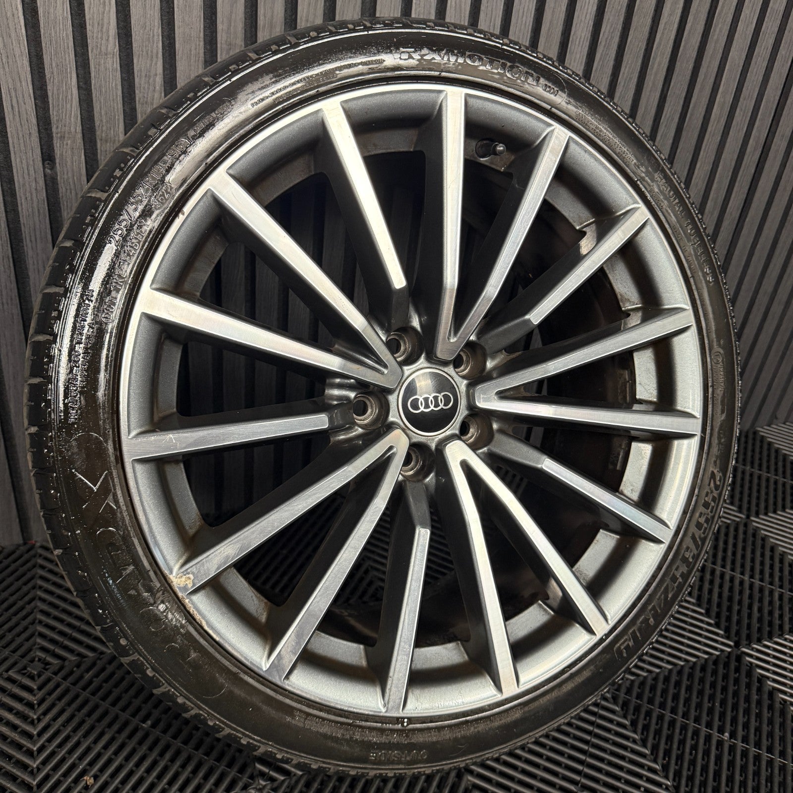 1X 19'' GENUINE AUDI A5 S5 S LINE MULTISPOKE WHEEL ALLOY SPARE 8W0601025AN