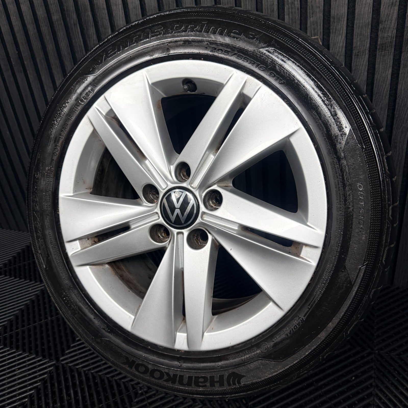 1X 16'' VW Golf MK8 Norfolk Alloy Wheel Tyre GT Single 5H0601025 Genuine