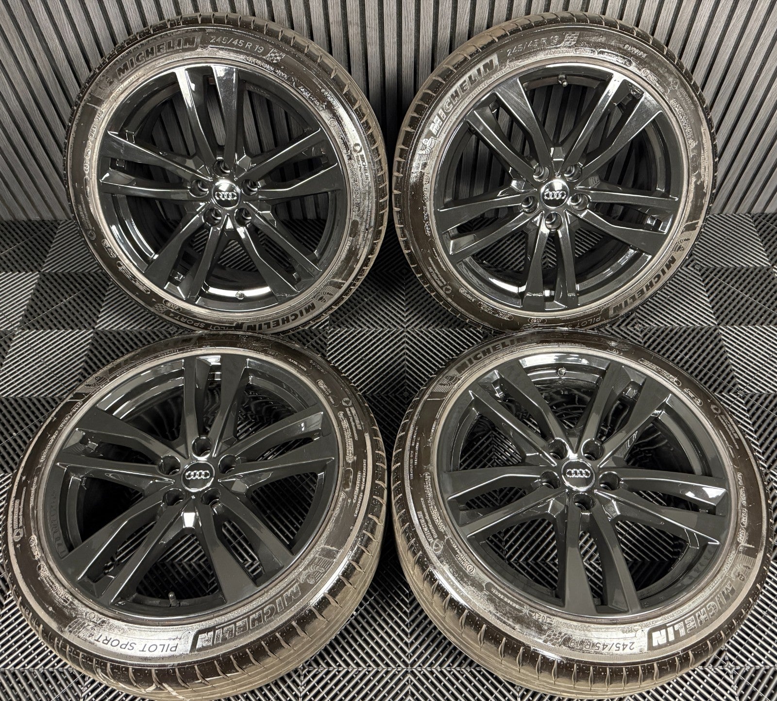 19" GENUINE AUDI A6 C8 S LINE BLACK 5 DOUBLE SPOKE ALLOY WHEELS TYRES 4K0601025H