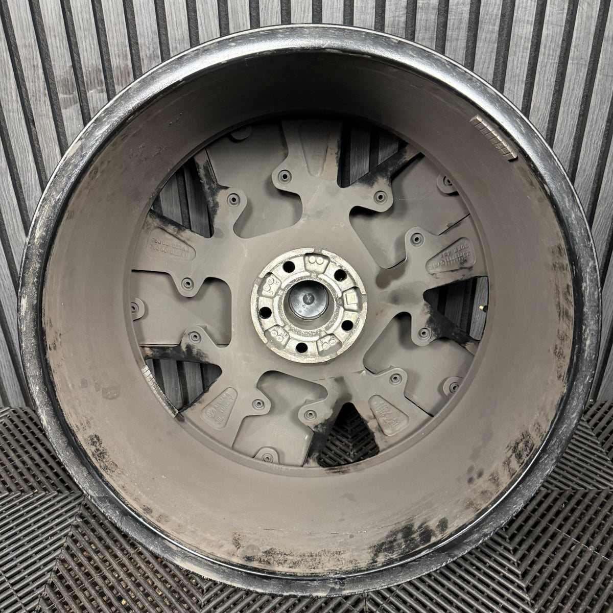 1X 21'' GENUINE VW TOUAREG LEEDS R LINE CR7 MK3 ALLOY WHEEL SINGLE 760601025AJ