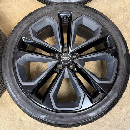 21'' GENUINE AUDI SQ5 Q5 S LINE BLACK ALLOY WHEELS HANKOOK TYRES 80A601025AS