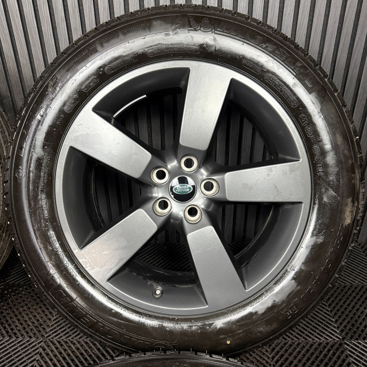 20'' GENUINE LAND ROVER DEFENDER 5 SPOKE GREY 5098 ALLOY WHEELS TYRES ALLOYS